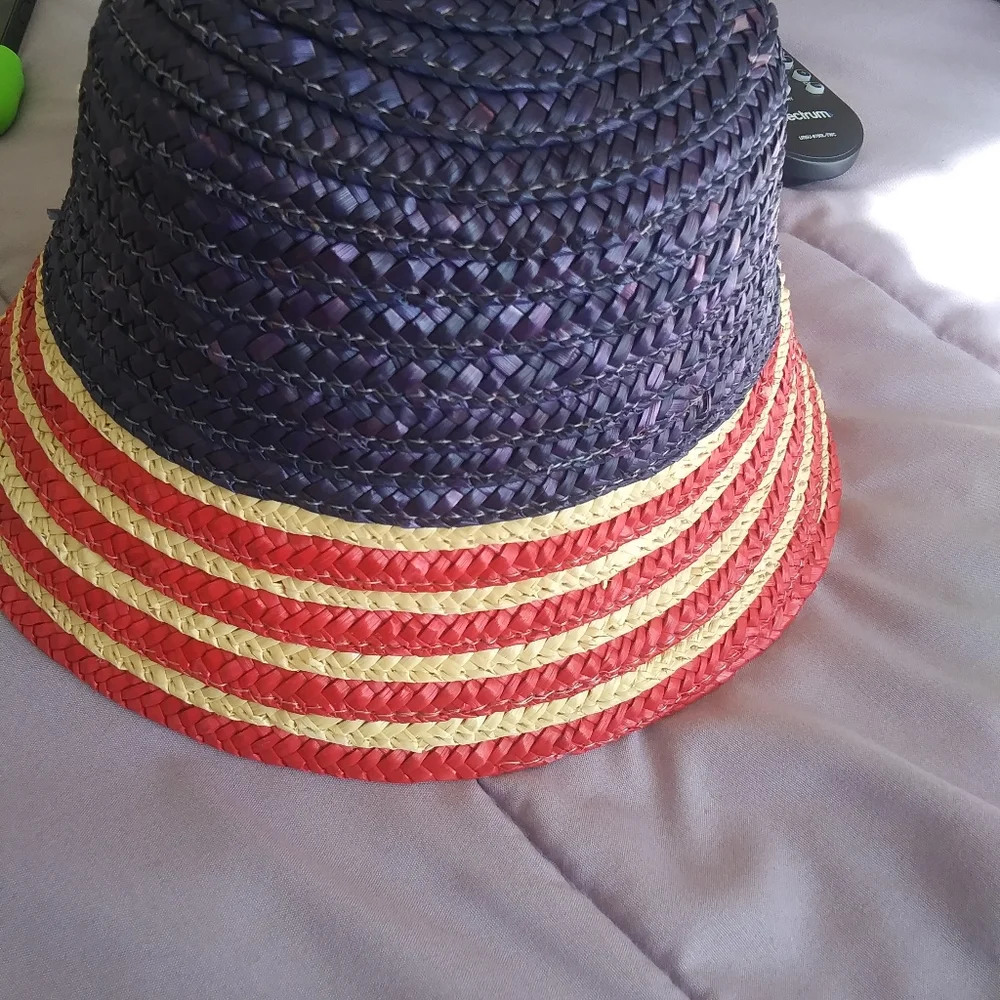 Cappelli wool designer  hat w satin/ flower+ free - Picture 8 of 12